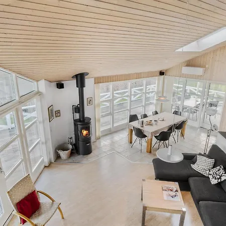 Feriehus Stunning In Sydals With Wifi